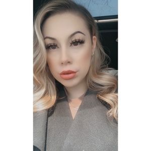 Meet your Posher, Marissa